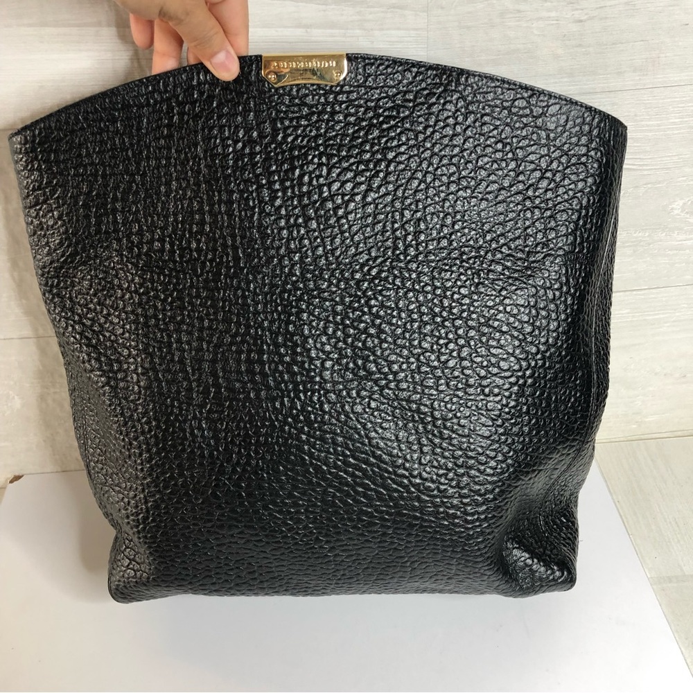 Burberry Lindburn Hobo - Picture 9 of 15
